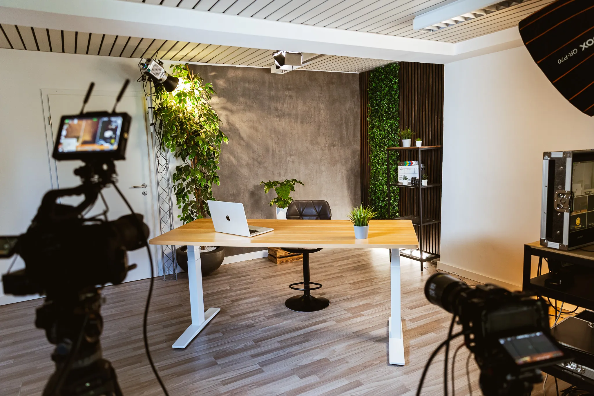Desk-Set mit Schreibtisch für Business-Porträts im Fotostudio Essen
